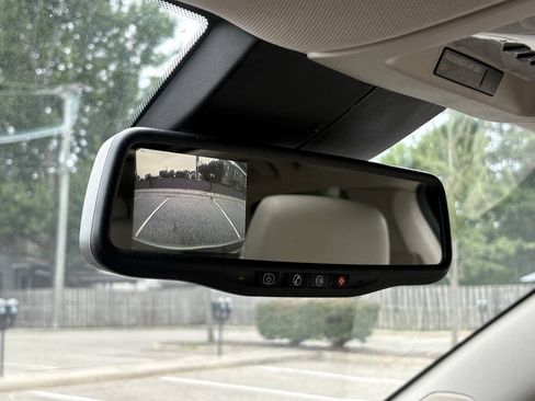 Used 2011 Cadillac SRX Luxury FWD image 7