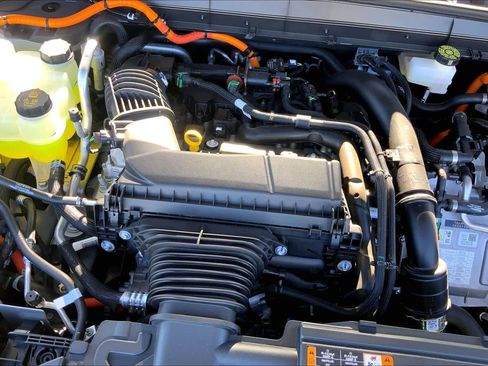 New 2026 Lincoln Nautilus Premier image 17