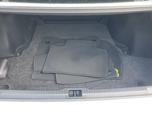 Used 2025 Lexus IS 300 w/ Comfort Package RWD image 12