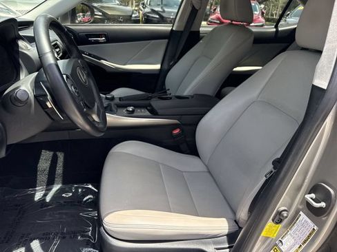 Used 2016 Lexus IS 200t w/ Premium Package RWD image 11