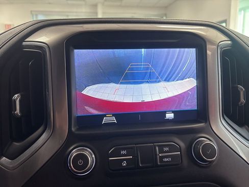 Used 2019 Chevrolet Silverado 1500 LT Trail Boss AWD/4WD image 23