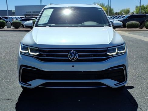 Certified 2023 Volkswagen Tiguan SEL R-Line image 2