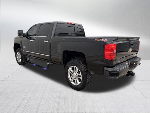 Used 2016 Chevrolet Silverado 2500 High Country w/ High Country Premium Package image 8