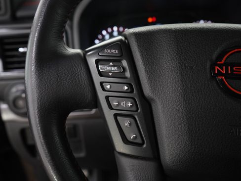 Used 2024 Nissan Titan PRO-4X w/ Pro-4x Convenience Package AWD/4WD image 32