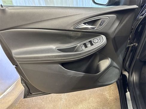 Used 2021 Buick Encore GX Preferred w/ Cold Weather Comfort Package image 21