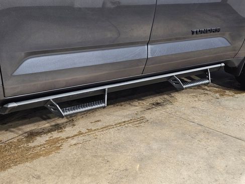 Used 2025 Toyota Tundra Limited image 39