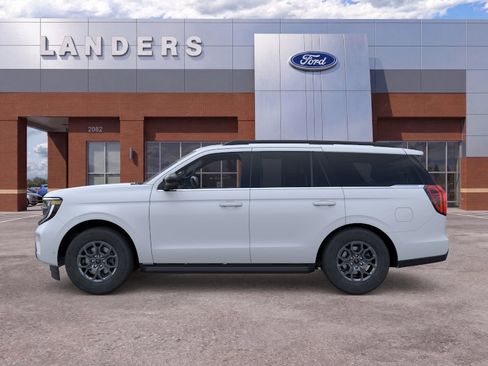 New 2026 Ford Expedition Active RWD image 3