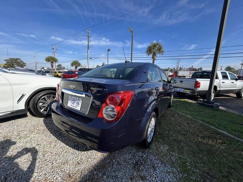 Used 2015 Chevrolet Sonic LT image 6