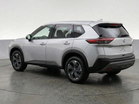 Used 2025 Nissan Rogue SV image 6