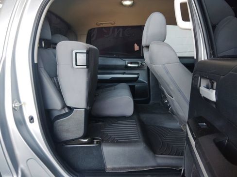 Used 2019 Toyota Tundra SR5 AWD/4WD image 15
