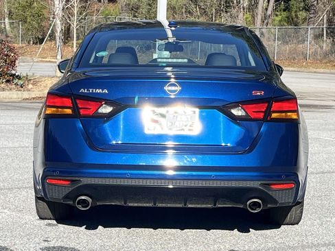 Used 2024 Nissan Altima 2.5 SR w/ SR Premium Package image 21