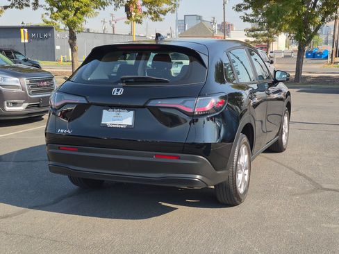Certified 2023 Honda HR-V LX image 3