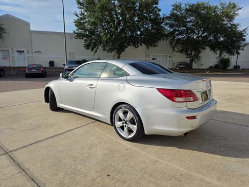 Used 2012 Lexus IS 250C w/ Luxury Pkg RWD image 16