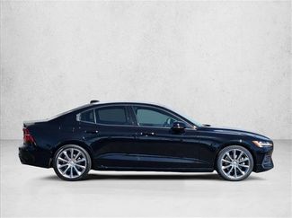 Used 2019 Volvo S60 T5 Momentum w/ Premium Package FWD video 4