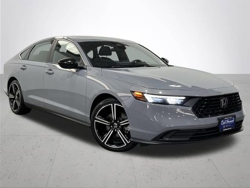 Used 2023 Honda Accord Sport image 7