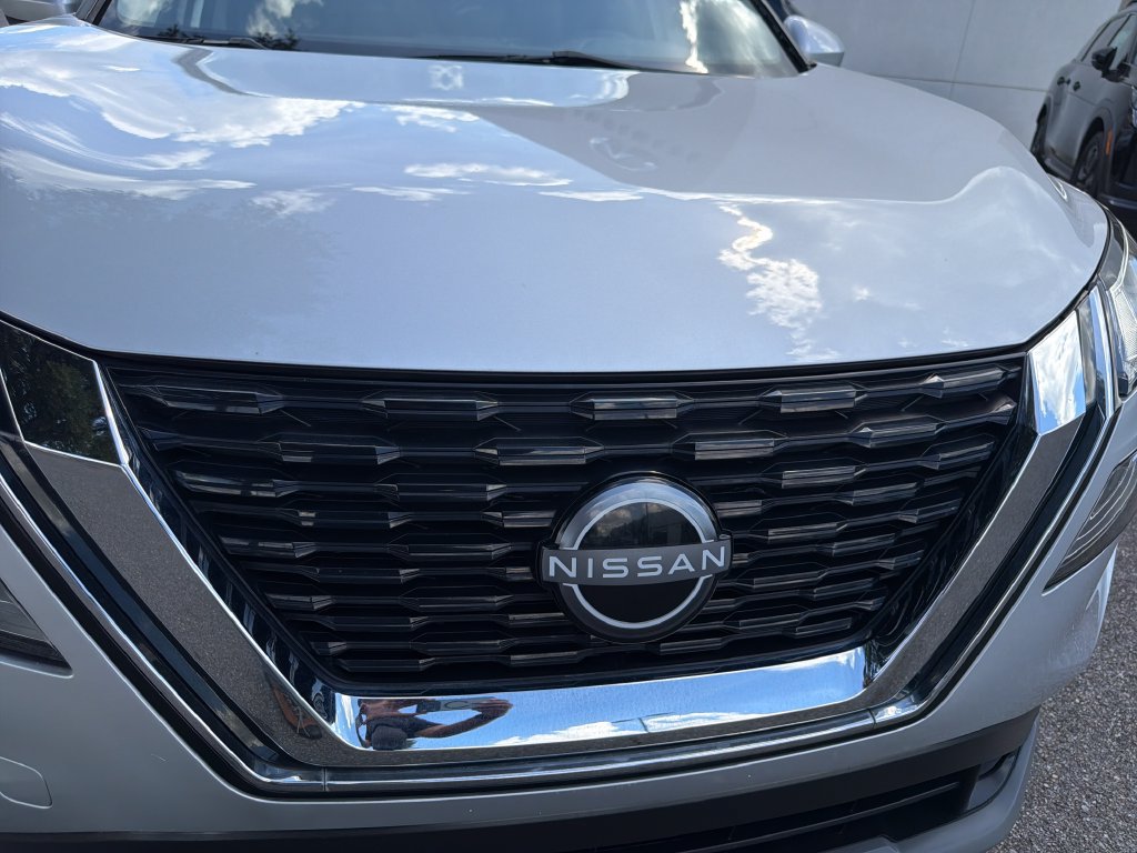 Used 2023 Nissan Rogue SV w/ SV Premium B Package FWD image 16