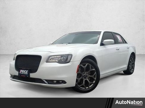 Used 2018 Chrysler 300 S image 1