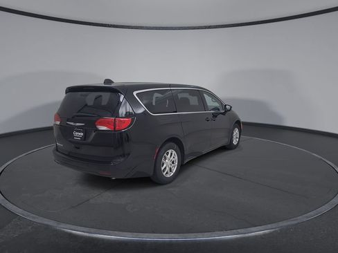 New 2027 Chrysler Pacifica LX FWD image 14