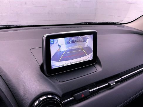 Used 2017 Toyota Yaris iA image 23