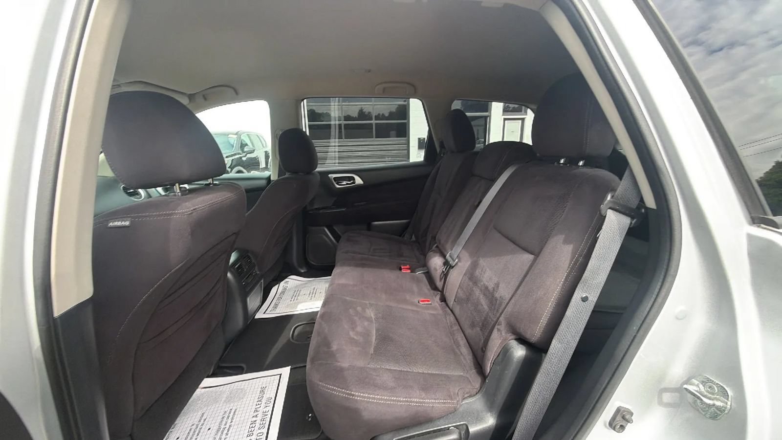 Used 2013 Nissan Pathfinder SV AWD/4WD image 32