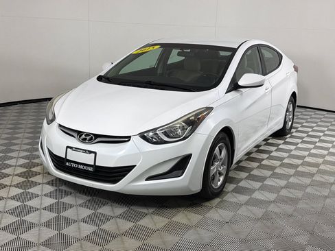 Used 2015 Hyundai Elantra SE FWD image 10