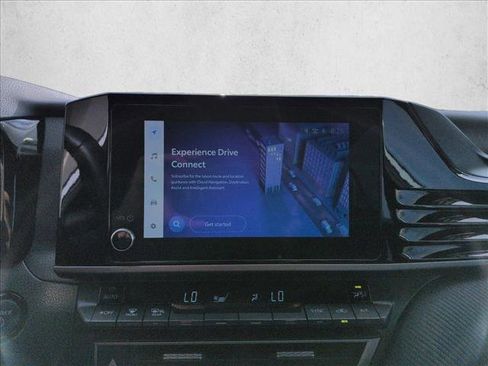 Used 2025 Toyota Camry SE FWD image 13
