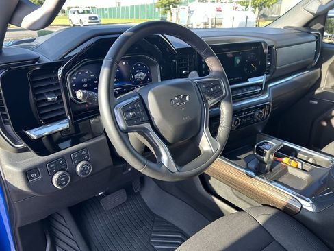 Certified 2025 Chevrolet Silverado 1500 RST image 15