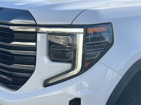 Used 2022 GMC Sierra 1500 AT4 w/ Technology Package image 27