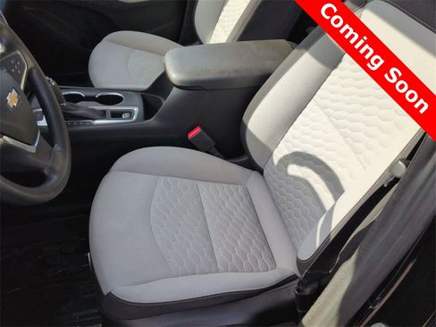 Used 2020 Chevrolet Equinox LT w/ LPO, Floor Liner Package image 16