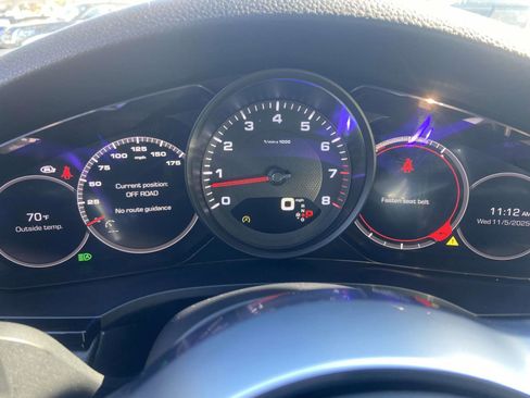 Used 2019 Porsche Cayenne image 25