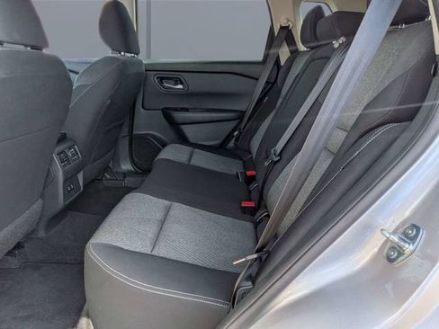 Used 2024 Nissan Rogue SV FWD image 13