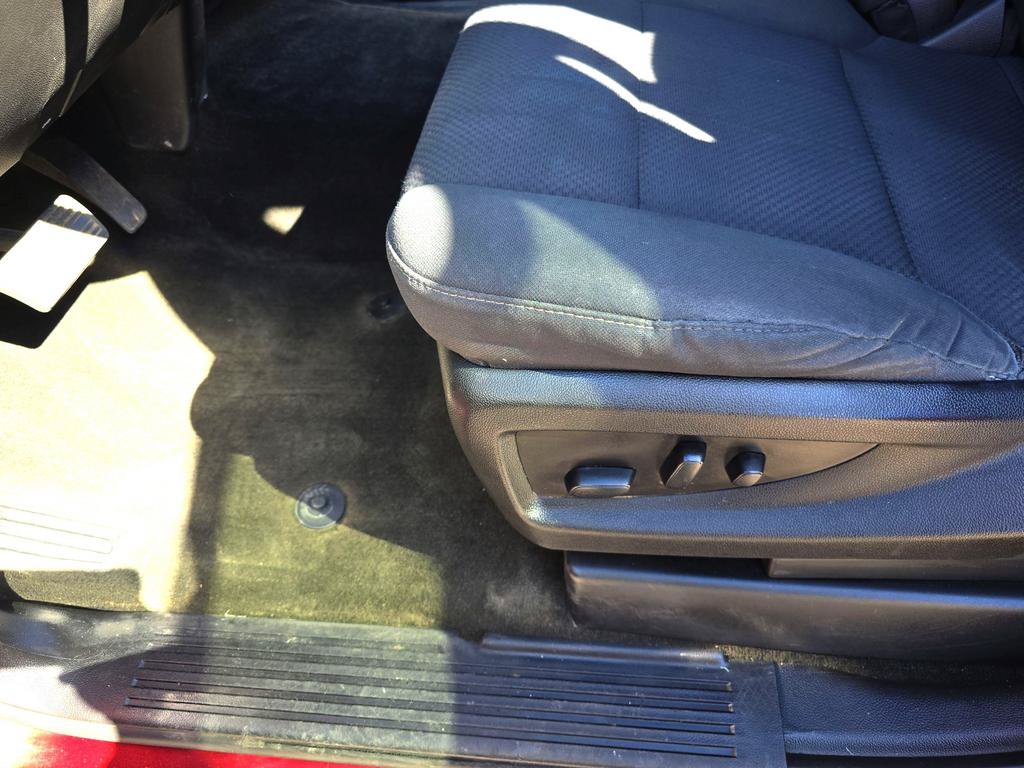 Used 2018 Chevrolet Silverado 1500 LT w/ All Star Edition AWD/4WD image 24
