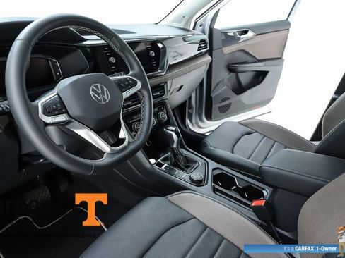 Used 2023 Volkswagen Taos SEL AWD/4WD image 19