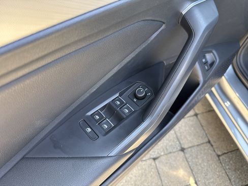 Used 2021 Volkswagen Jetta R-Line w/ R-Line Cold Weather Package FWD image 12