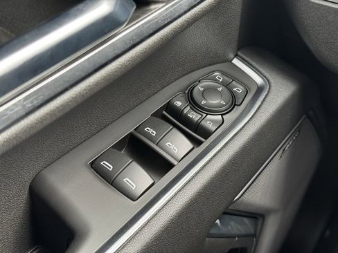 Used 2024 Chevrolet Silverado 3500 High Country w/ High Country Premium Package image 34