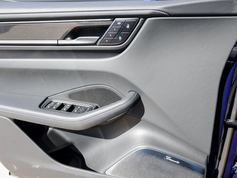 Used 2025 Porsche Macan Turbo Electric image 23