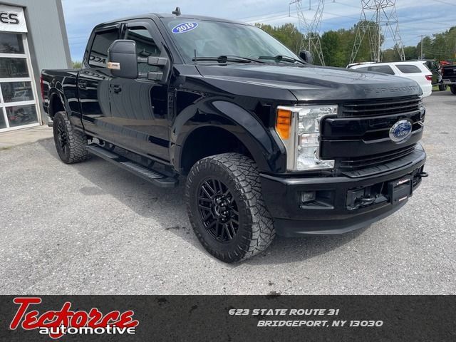 Used 2019 Ford F250 Lariat AWD/4WD image 1