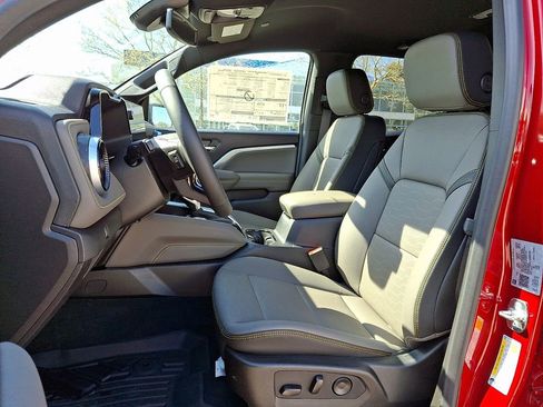 New 2026 Chevrolet Colorado ZR2 w/ Technology Package image 10