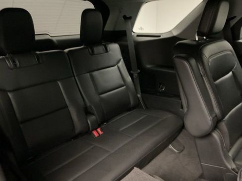 Used 2022 Ford Explorer XLT w/ Equipment Group 202A image 29