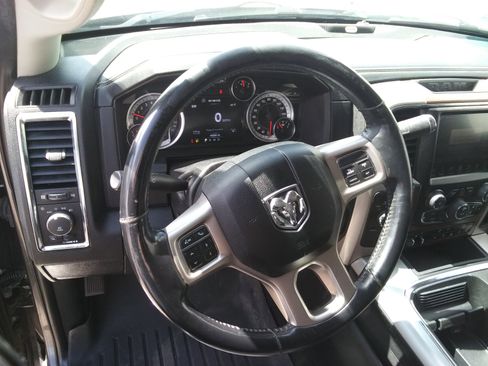 Used 2016 RAM 2500 Laramie w/ Convenience Group AWD/4WD image 12