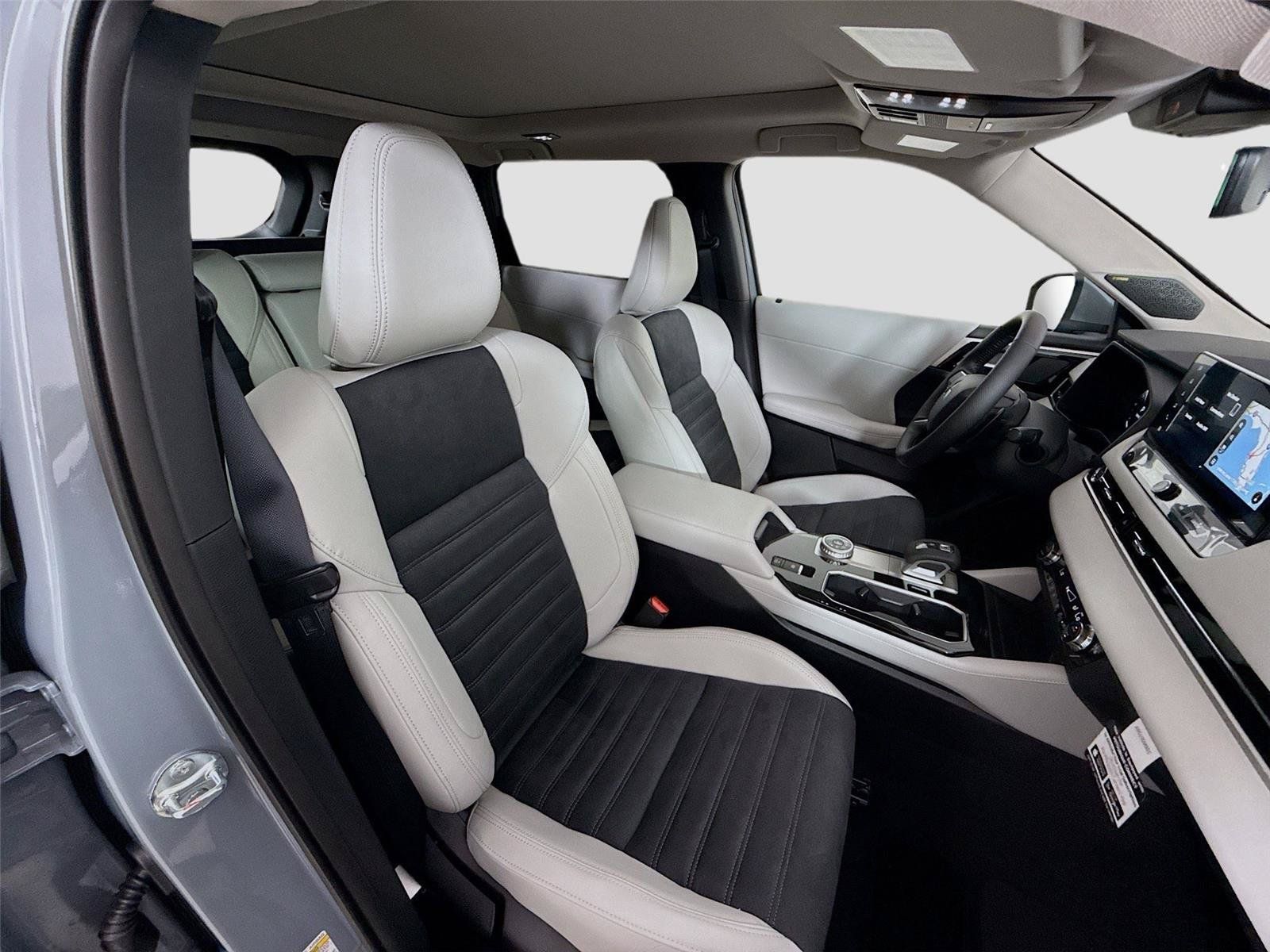 New 2026 Mitsubishi Outlander SE FWD image 23