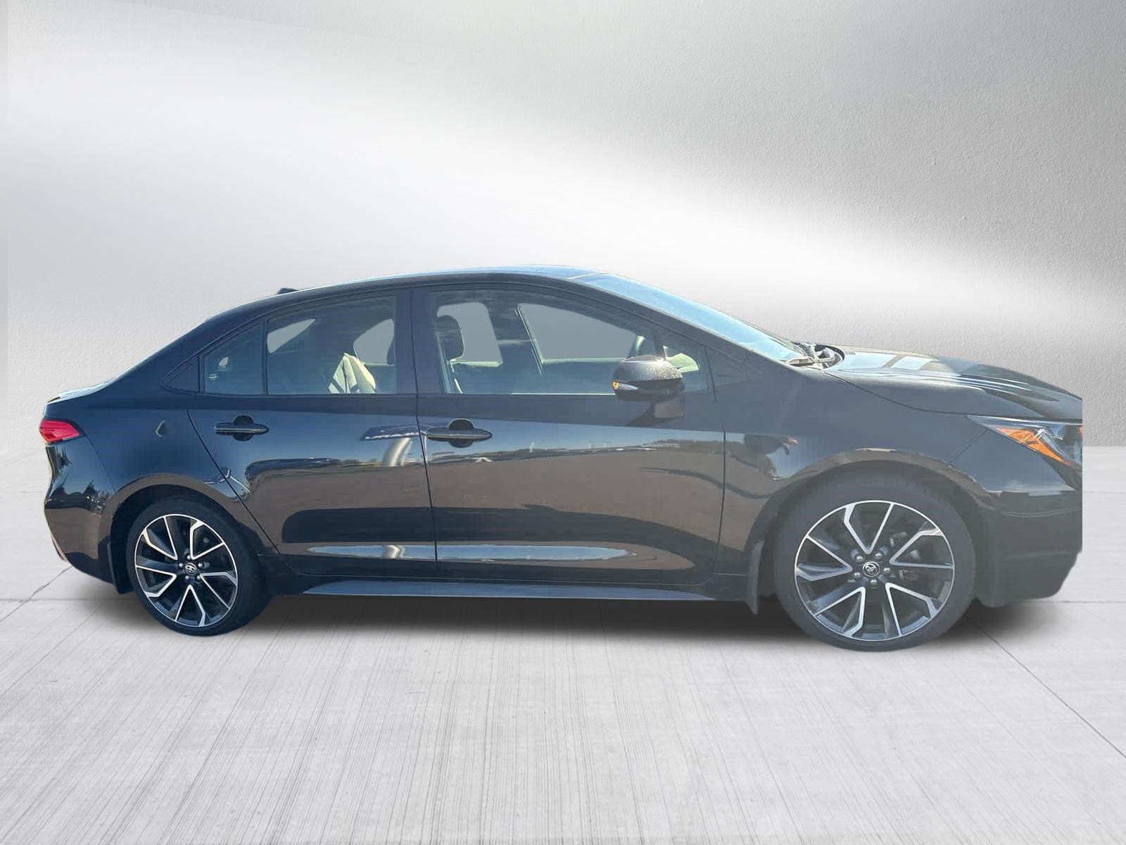 Used 2022 Toyota Corolla SE FWD image 7