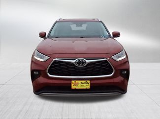 Used 2022 Toyota Highlander Platinum AWD/4WD video 2