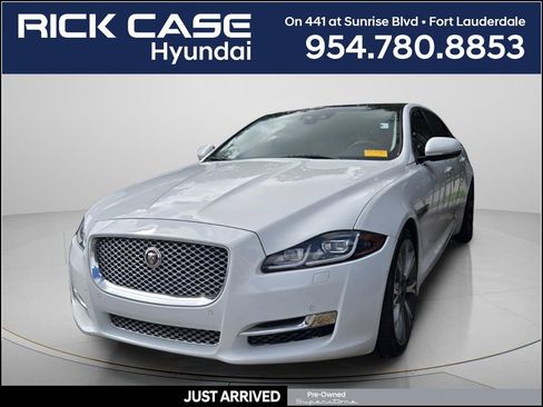 Used 2019 Jaguar XJ L Portfolio RWD image 1