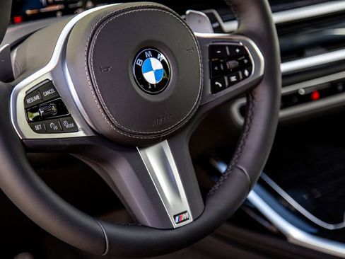 New 2026 BMW X7 xDrive40i w/ M Sport Package image 11