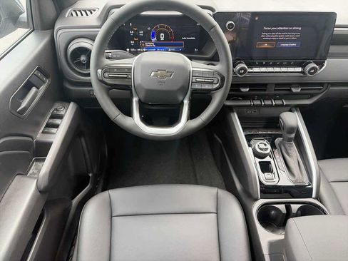New 2026 Chevrolet Colorado Trail Boss AWD/4WD image 10