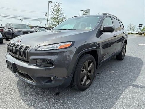 Used 2017 Jeep Cherokee 75th Anniversary image 5