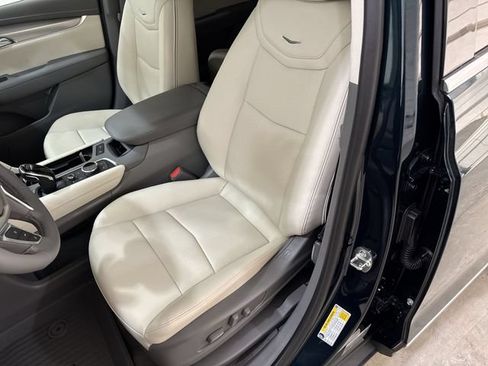 Used 2026 Cadillac XT5 Premium Luxury w/ Driver Assist Package FWD image 20