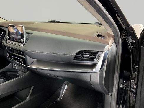 Certified 2023 Nissan Rogue SV AWD/4WD image 26
