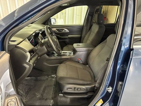 Used 2023 Chevrolet Traverse LT AWD/4WD image 35